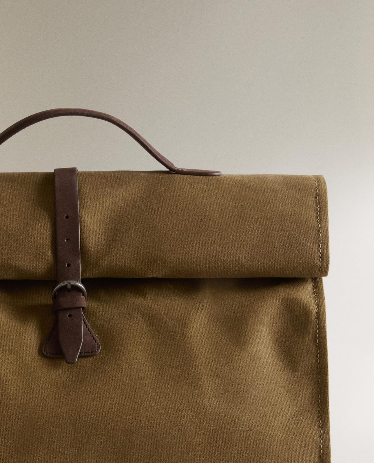 ZARA HOME ХЛОПКОВАЯ ТЕРМОСУМКА С КОЖАНЫМИ ДЕТАЛЯМИ ракурс 8
