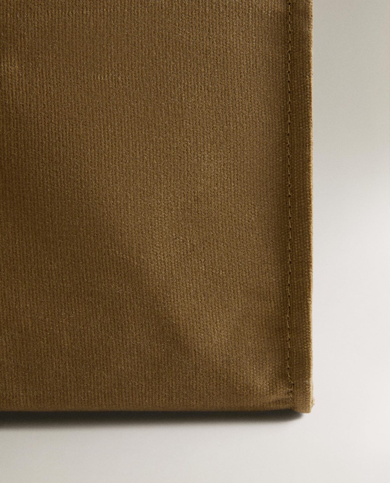ZARA HOME ХЛОПКОВАЯ ТЕРМОСУМКА С КОЖАНЫМИ ДЕТАЛЯМИ ракурс 6