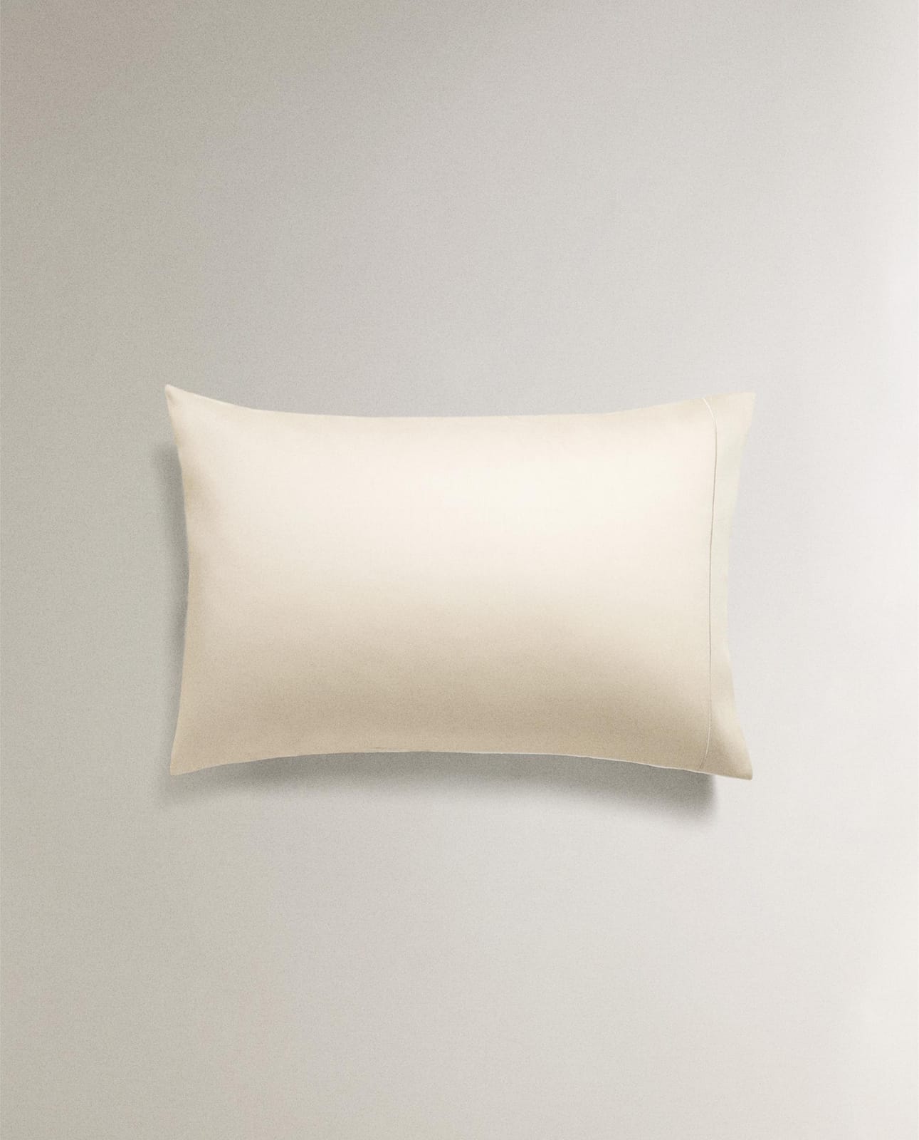 ZARA HOME САТИНОВАЯ НАВОЛОЧКА С ОТДЕЛКОЙ (300 НИТЕЙ) ракурс 8