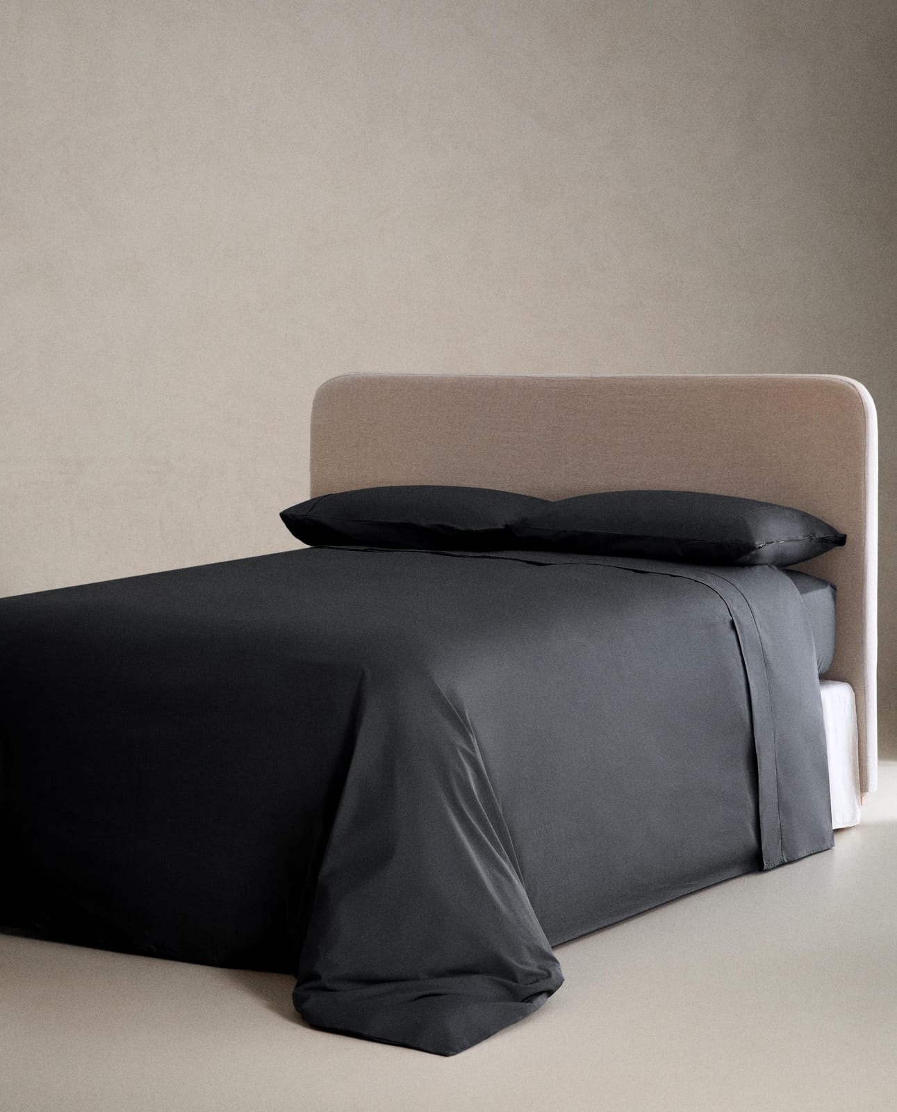ZARA HOME ПРОСТЫНЯ НА РЕЗИНКЕ ИЗ ПЕРКАЛЯ | ВЫСОТА 30 СМ (ПЛОТНОСТЬ 300 НИТЕЙ) ракурс 7