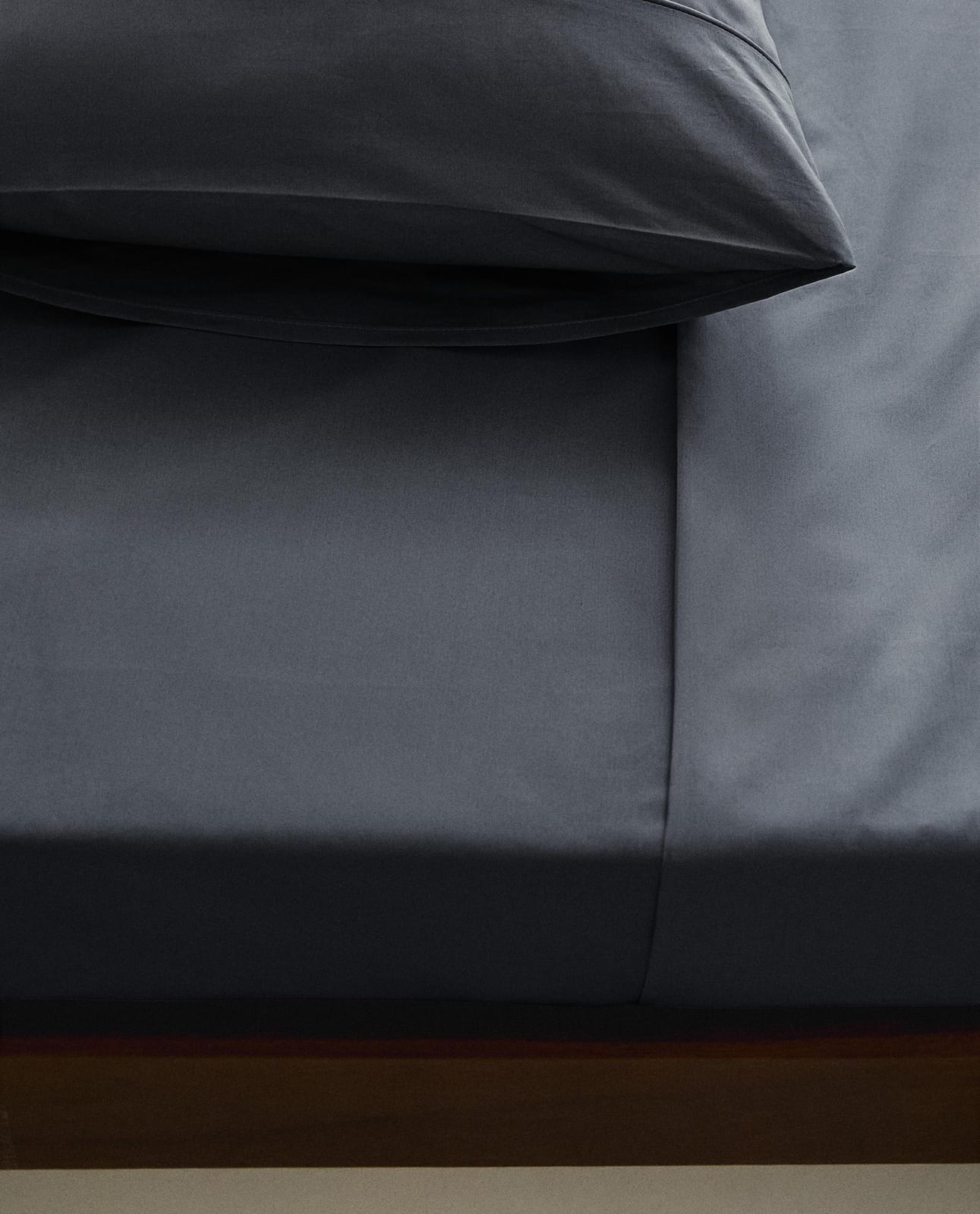 ZARA HOME ПРОСТЫНЯ НА РЕЗИНКЕ ИЗ ПЕРКАЛЯ | ВЫСОТА 30 СМ (ПЛОТНОСТЬ 300 НИТЕЙ) ракурс 9