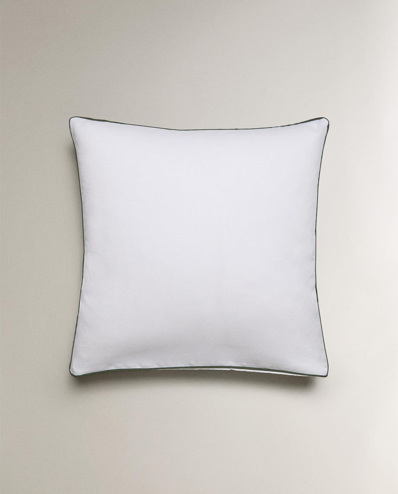 ZARA HOME НАВОЛОЧКА ИЗ ПИКЕ С КАНТОВКОЙ ракурс 6