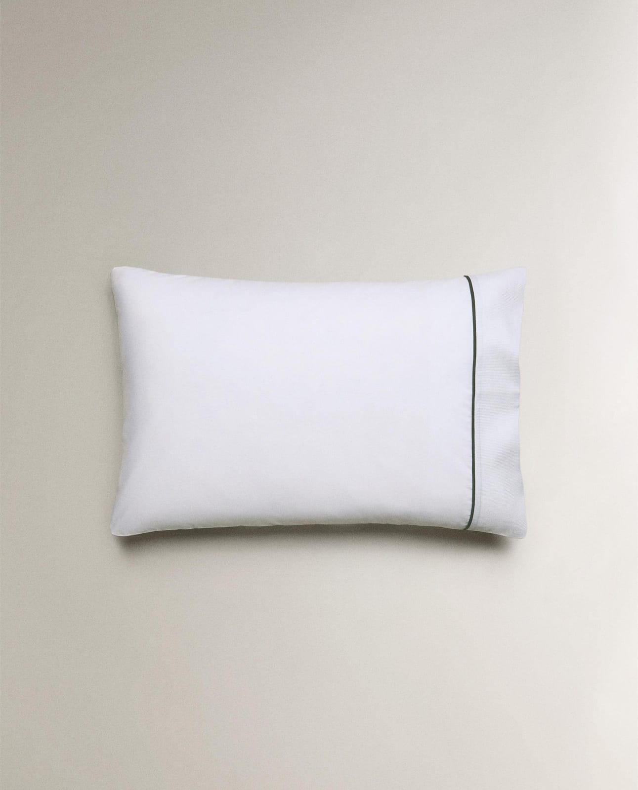 ZARA HOME НАВОЛОЧКА ИЗ ПИКЕ С КАНТОВКОЙ ракурс 4