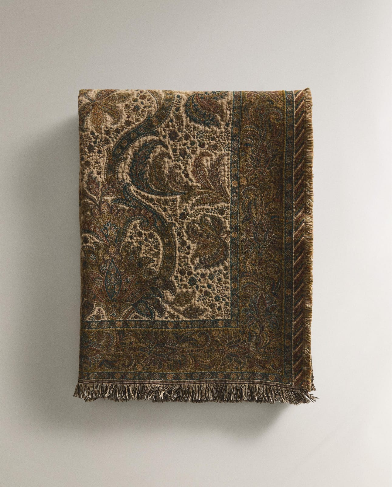 ZARA HOME ОДЕЯЛО ПЕЙЗЛИ ракурс 2