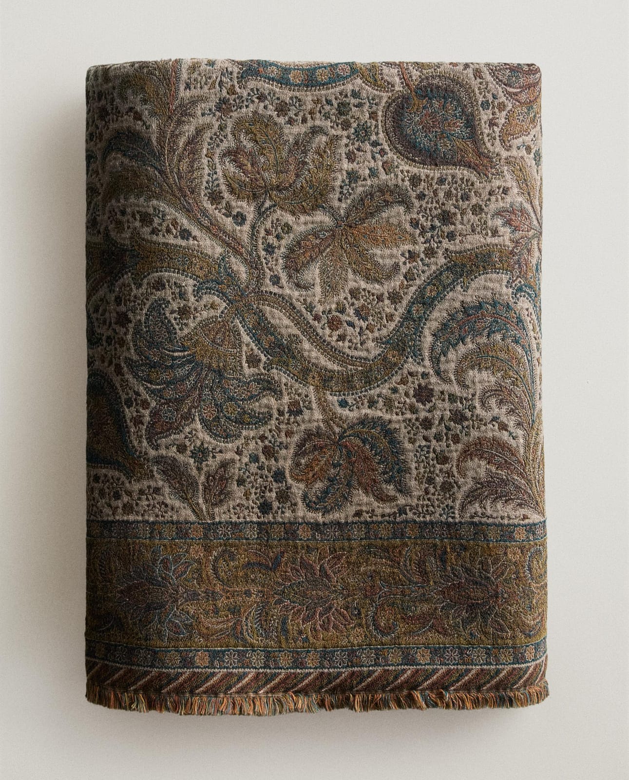 ZARA HOME ОДЕЯЛО ПЕЙЗЛИ ракурс 7
