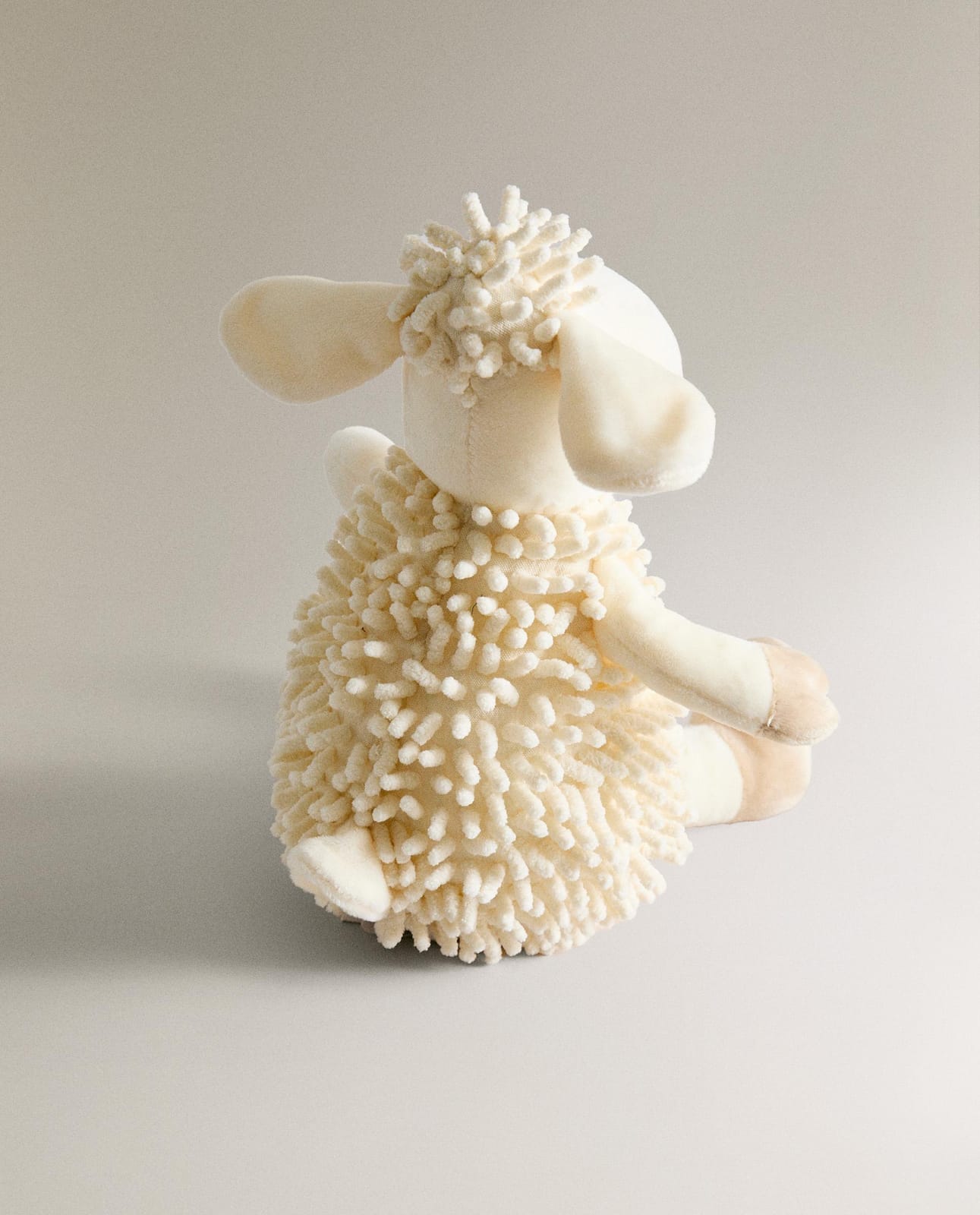 ZARA HOME МЯГКАЯ ИГРУШКА ВЫСОКАЯ ОВЦА ракурс 7
