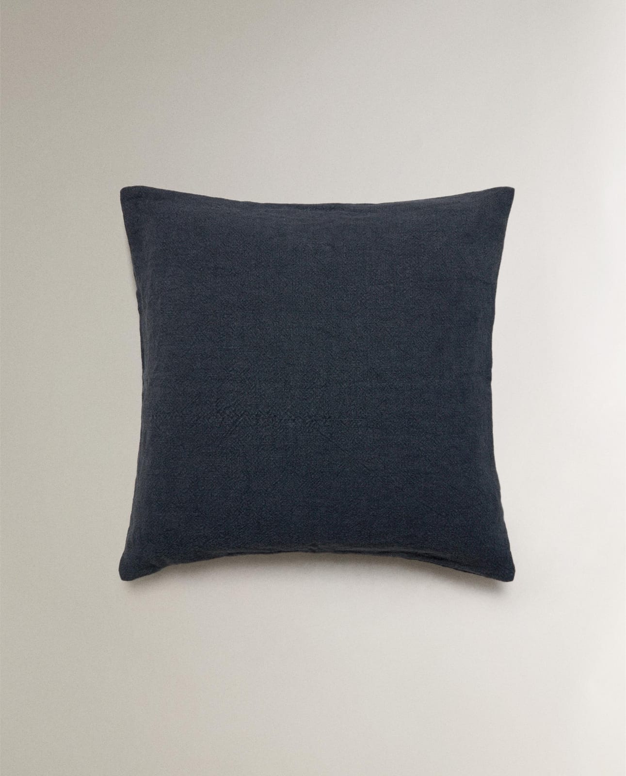Наволочка декоративная ZARA HOME из льна с эффектом стирки (400 г/м²) NIEBIESKI 50 x 50 см