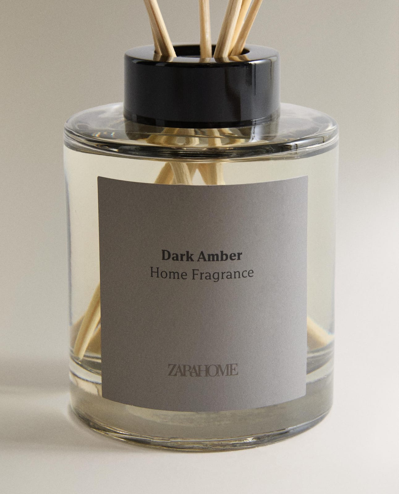 ZARA HOME (200 МЛ) ПАЛОЧКИ ДЛЯ АРОМАТИЗАЦИИ DARK AMBER ракурс 3