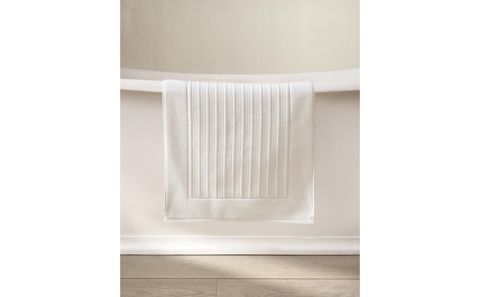 ZARA HOME ВЕЛЮРОВЫЙ ВАННЫЙ КОВРИК В ПОЛОСКУ ракурс 7