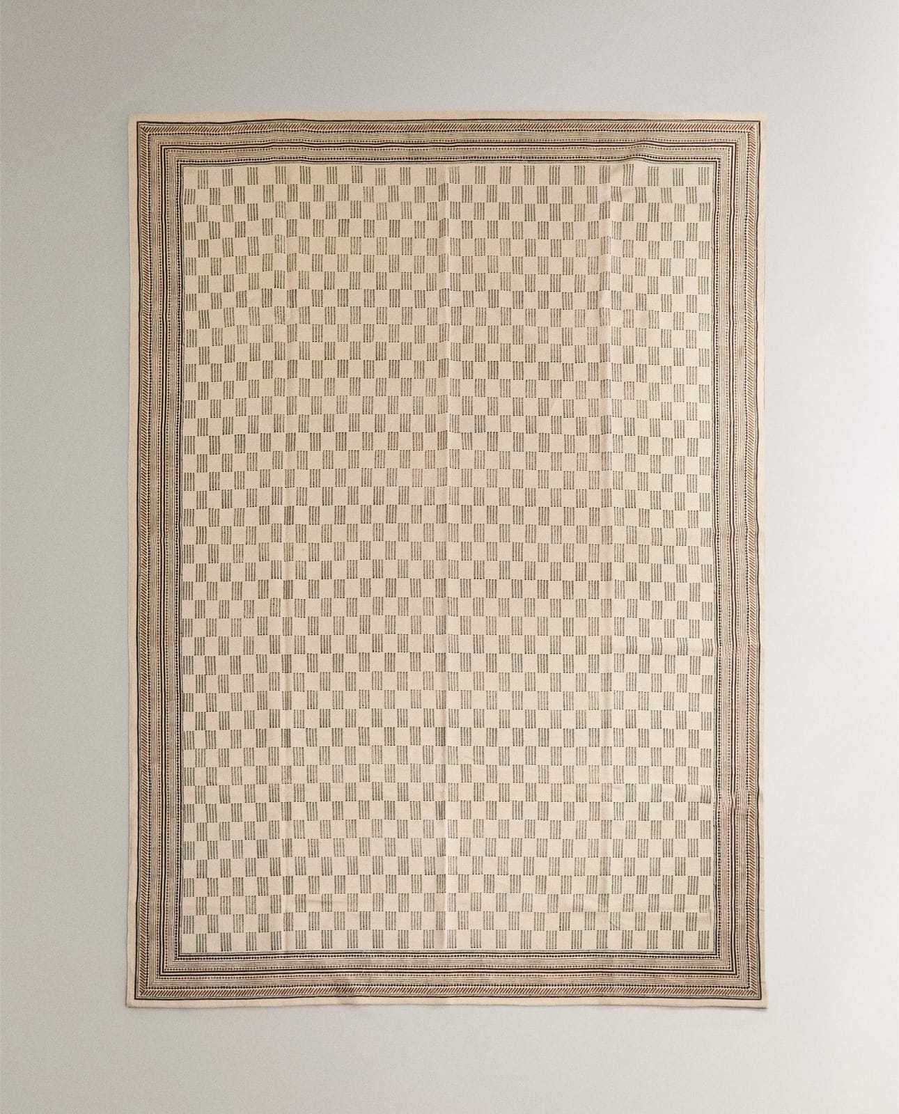 ZARA HOME ХЛОПКОВЫЙ КОВЁР С НАБИВНЫМ ПРИНТОМ ракурс 4