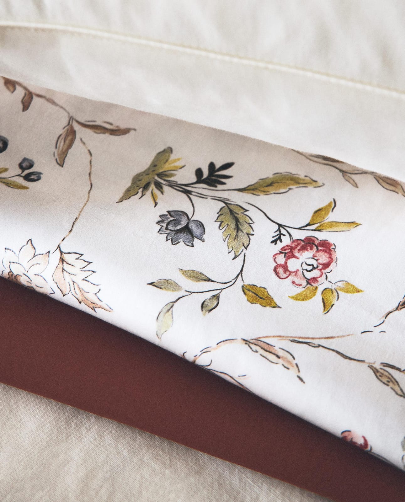 ZARA HOME Сатиновая пододеяльник с цветочным принтом ракурс 9