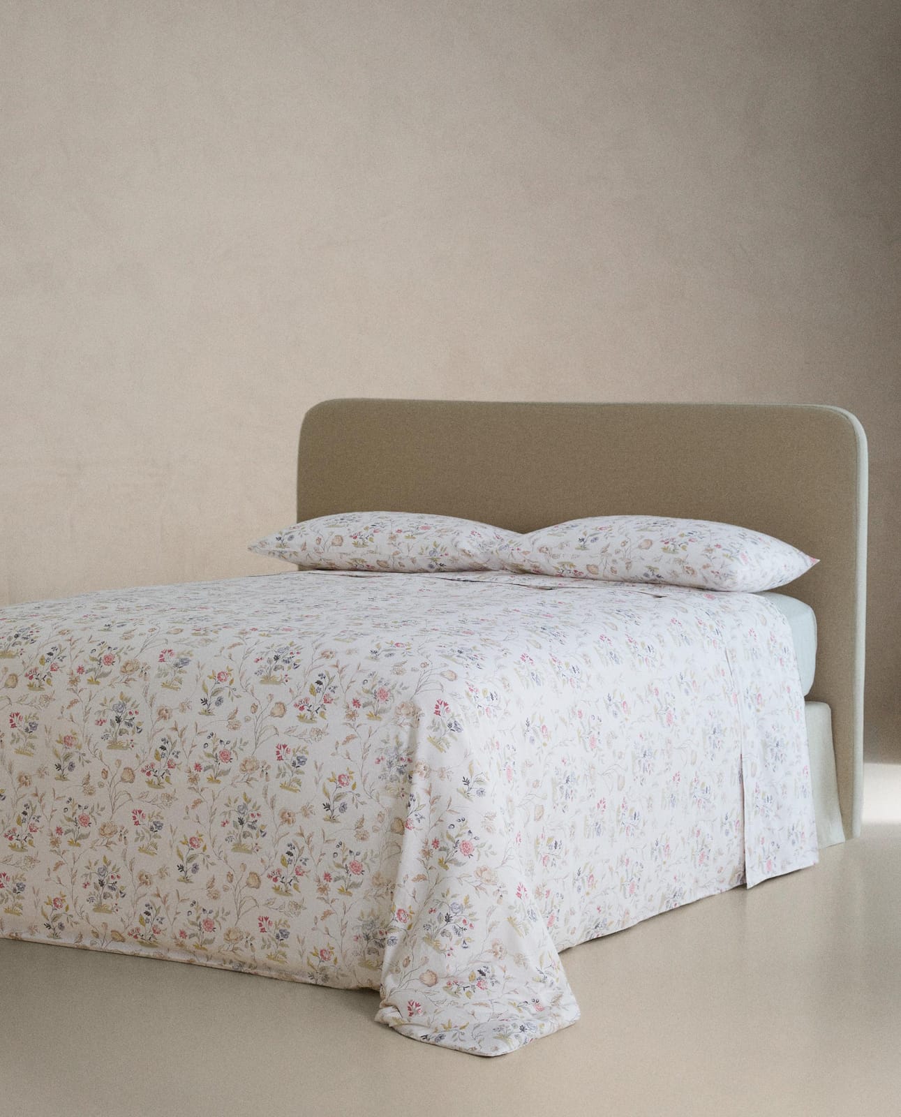 ZARA HOME Сатиновая пододеяльник с цветочным принтом ракурс 6