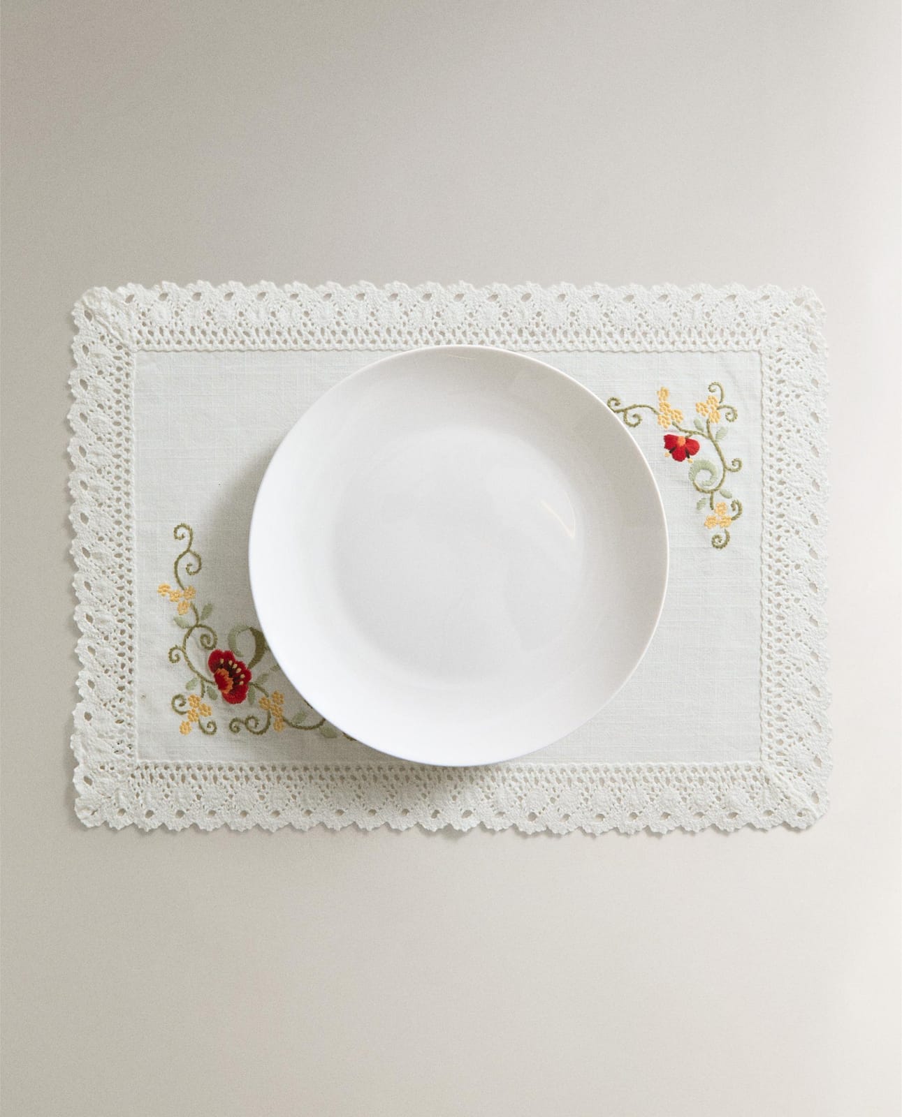 ZARA HOME Хлопковая подставка с цветами ракурс 4