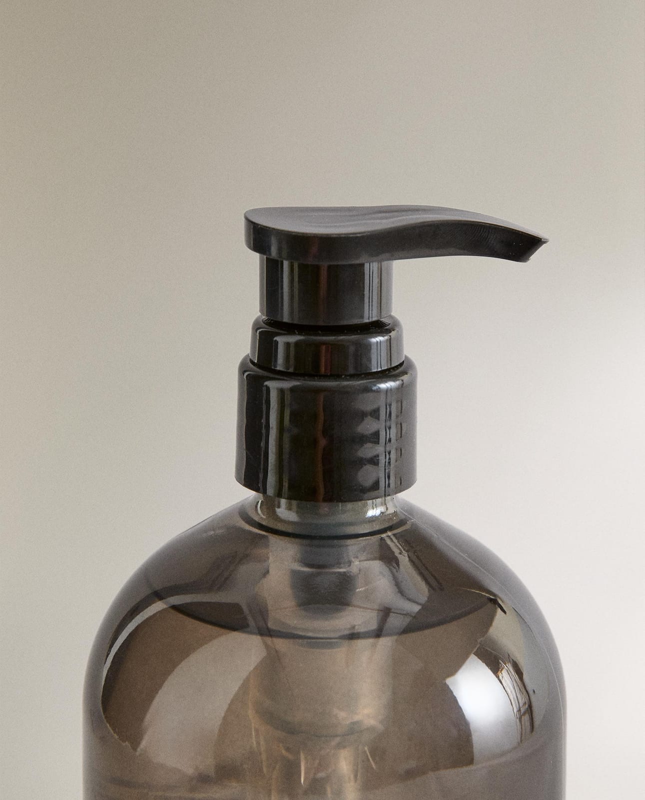 ZARA HOME (1 л) ЖИДКОЕ МЫЛО ДЛЯ ТЕЛА ETERNAL MUSK ракурс 6