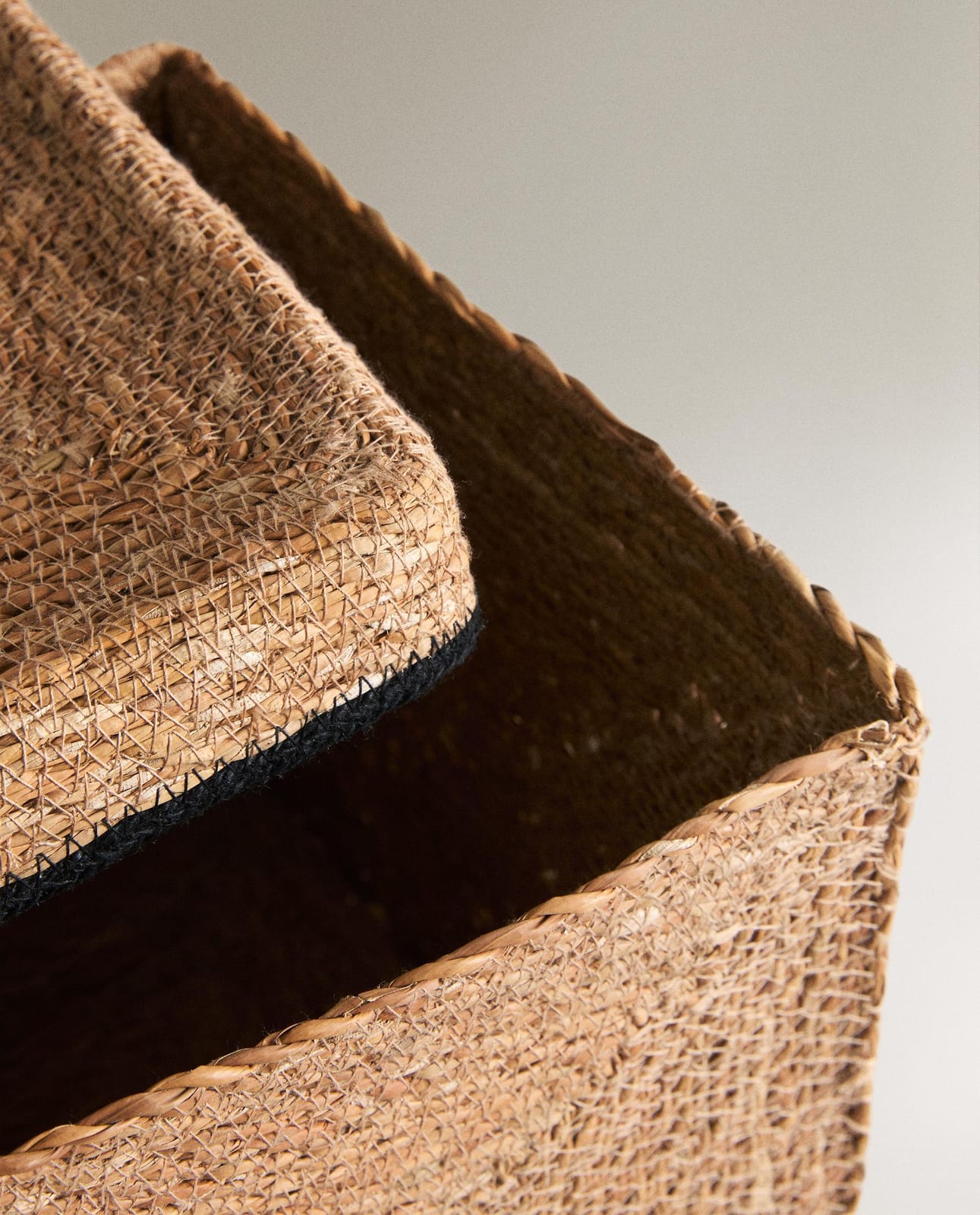 ZARA HOME КВАДРАТНАЯ КОРЗИНКА ракурс 4