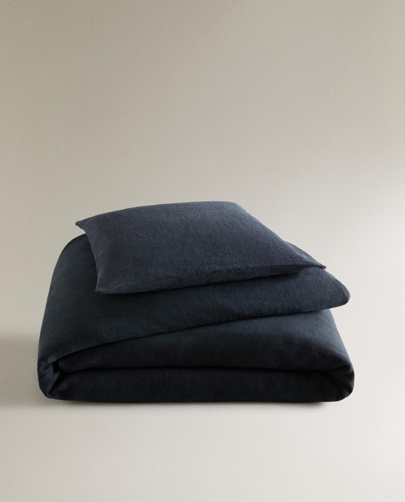 Покрывало ZARA HOME ИЗ СТИРАНОГО ЛЬНА (400 Г/М²) СИНИЙ 270 x 280 см