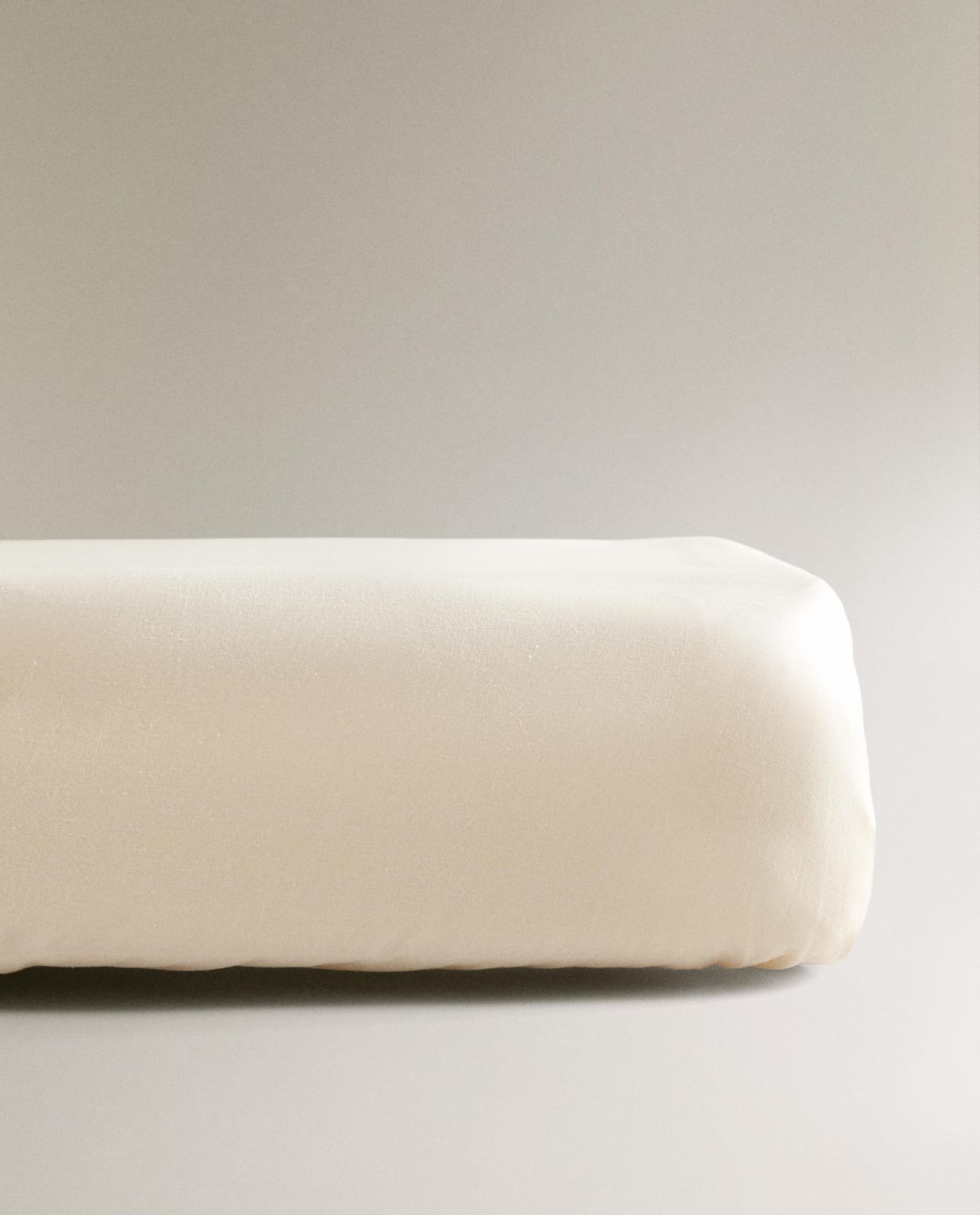 ZARA HOME ПОДОДЕЯЛЬНИКОВАЯ ПРОСТЫНЯ ДЛЯ КОЛЫБЕЛИ И ЛЮЛЬКИ (2 ШТУКИ) ракурс 6