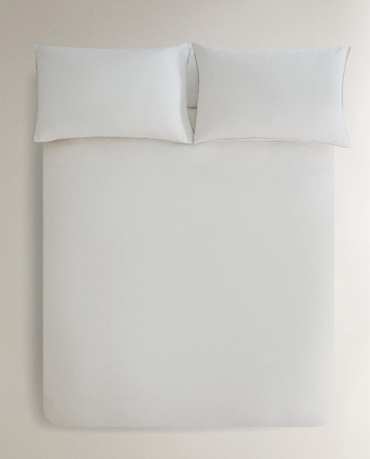 ZARA HOME КОМПЛЕКТ С ПОДОДЕЯЛЬНИКОМ И НАВОЛОЧКАМИ ИЗ КОНОПЛИ ракурс 2