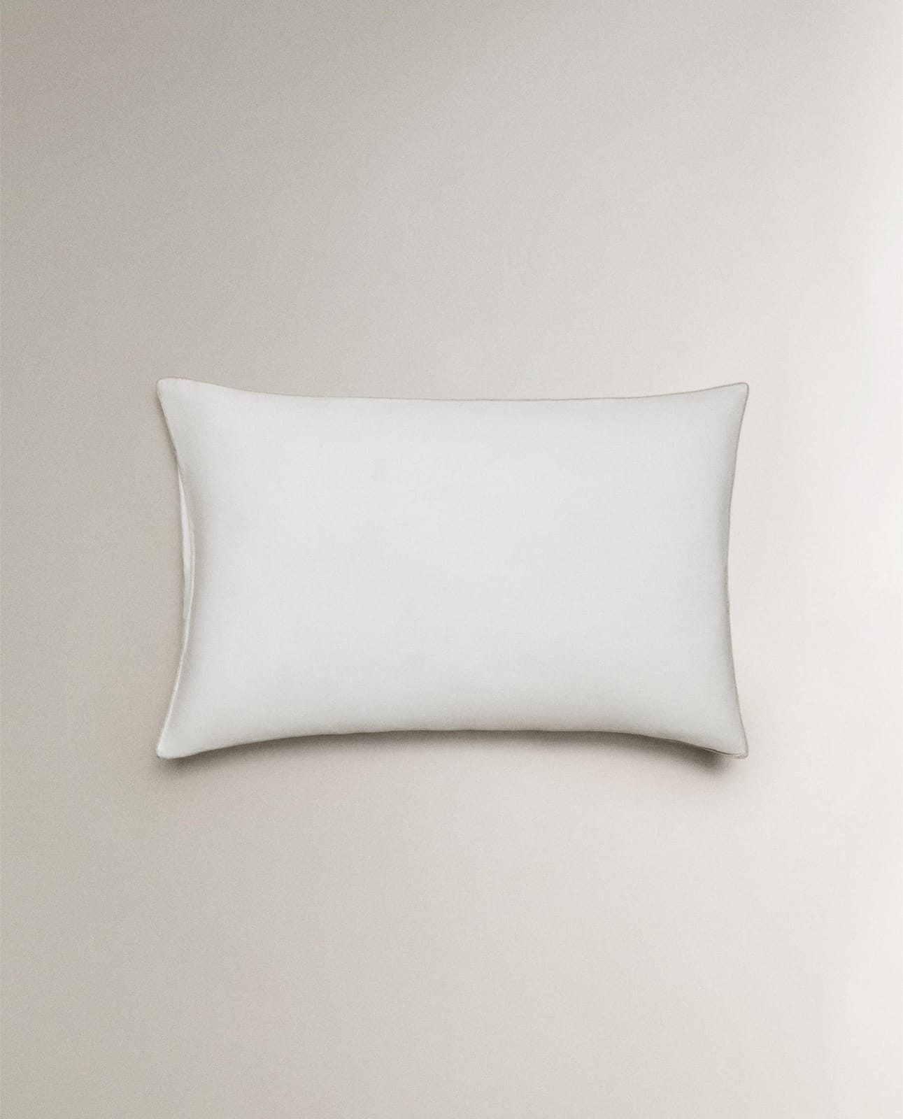 ZARA HOME КОМПЛЕКТ С ПОДОДЕЯЛЬНИКОМ И НАВОЛОЧКАМИ ИЗ КОНОПЛИ ракурс 4