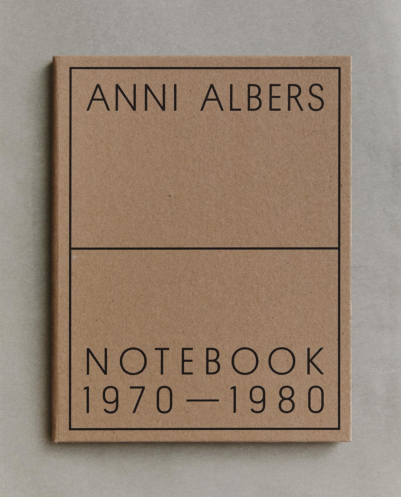 ZARA HOME КНИГА ANNI ALBERS NOTATNIK 1970-1980 (АНГЛ.) ракурс 2