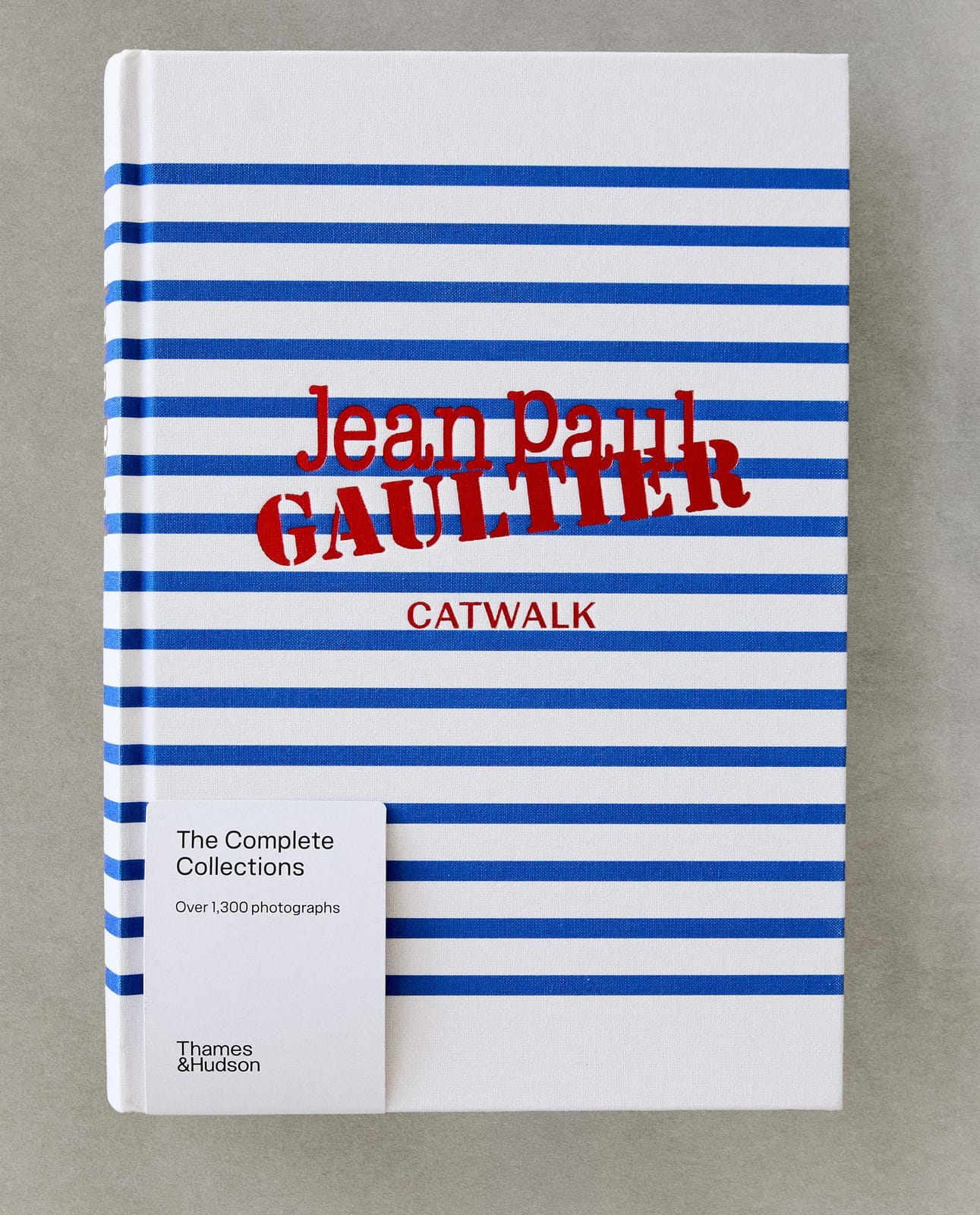 ZARA HOME КНИГА JEAN PAUL GAULTIER: CATWALK (АНГЛ.) ракурс 2