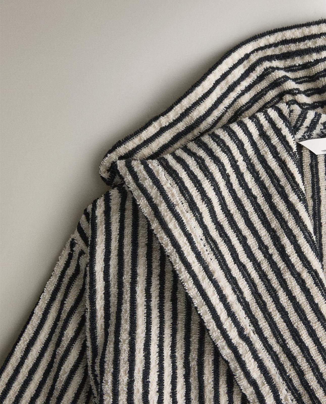 ZARA HOME ХАЛАТ С КАПЮШОНОМ В ПОЛОСКУ ракурс 6