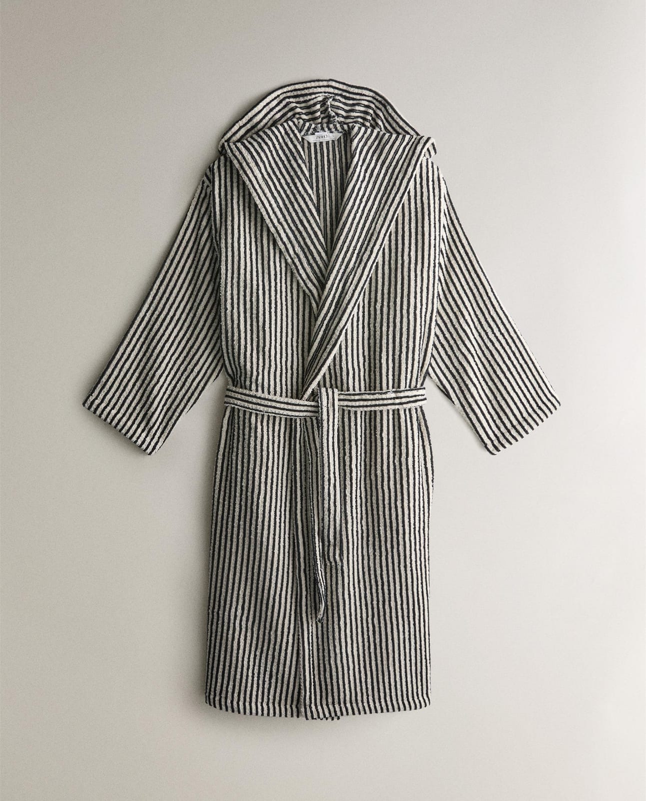 Халат ZARA HOME с капюшоном в полоску ECRU/CZARNY S/M