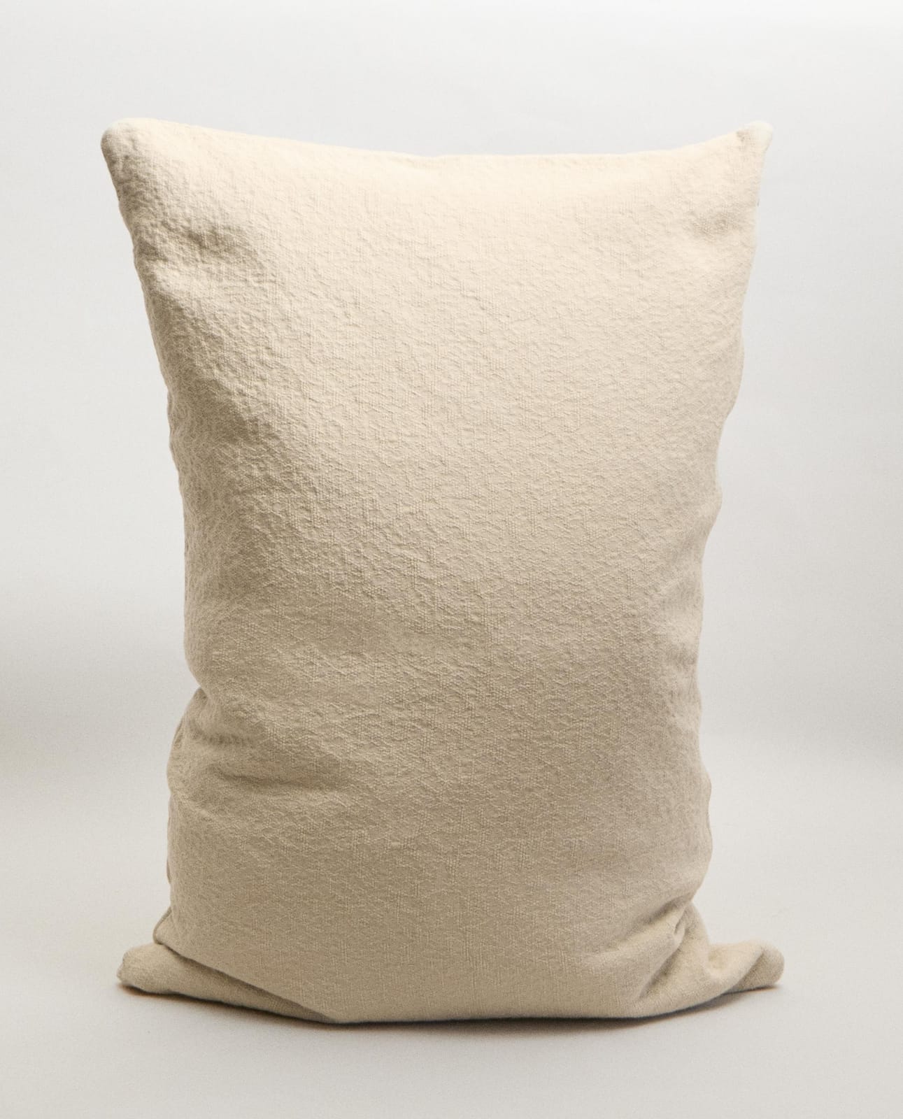 ZARA HOME НАВОЛОЧКА ИЗ ХЛОПКОВОГО ЖАККАРДА ракурс 7