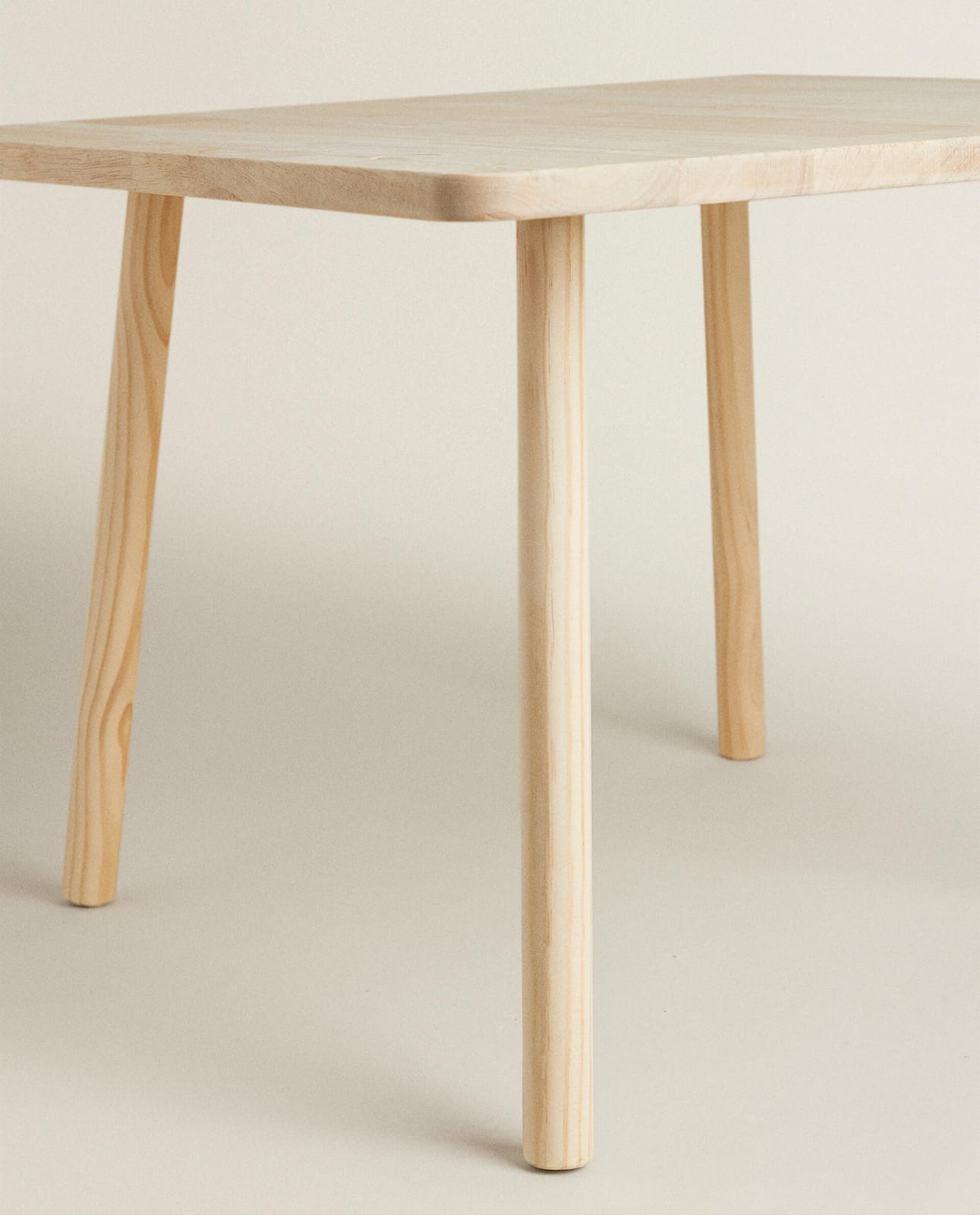 ZARA HOME ДЕРЕВЯННЫЙ СТОЛИК МИШКА ракурс 8