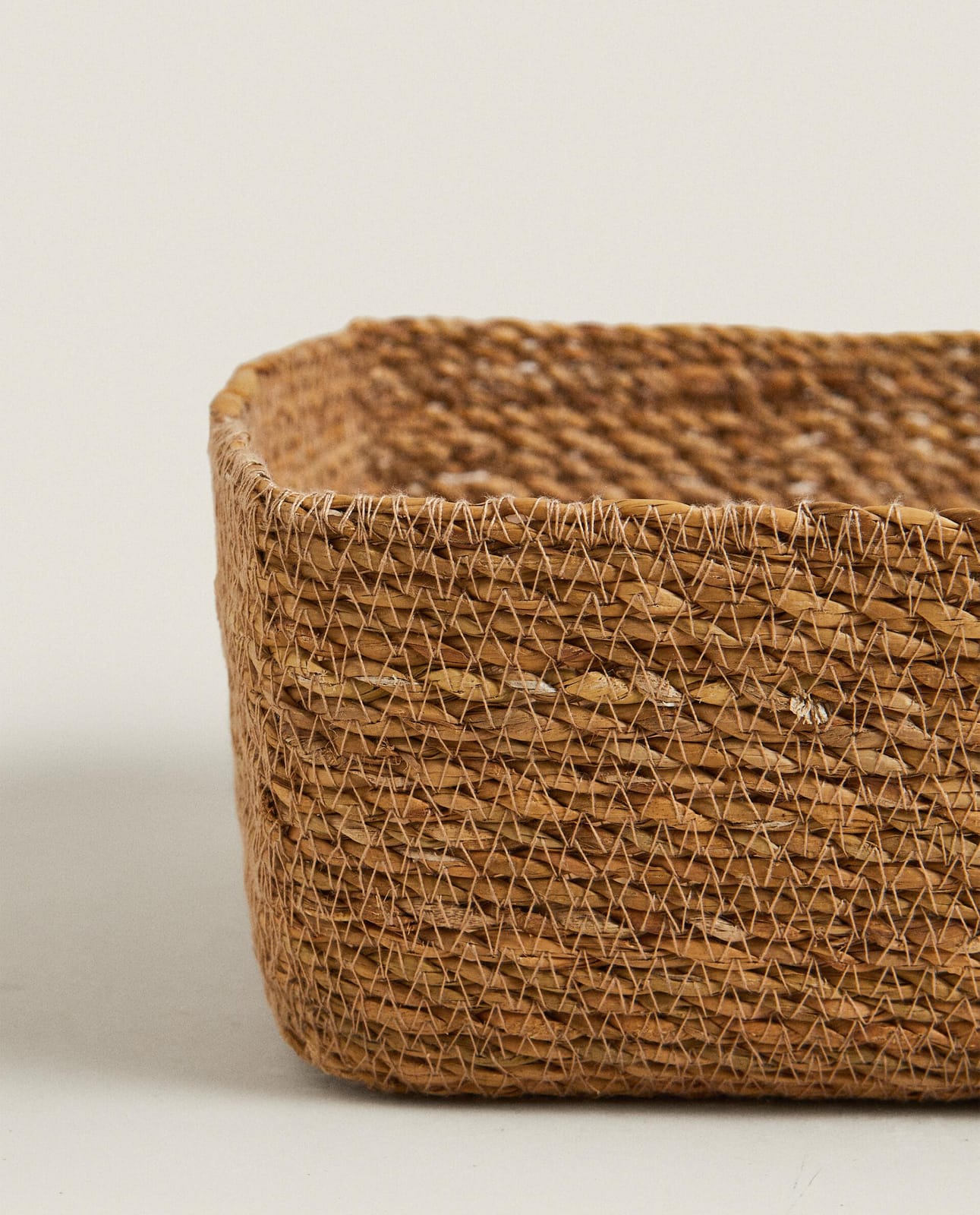 ZARA HOME ПРЯМОУГОЛЬНЫЕ КОРЗИНЫ ракурс 4