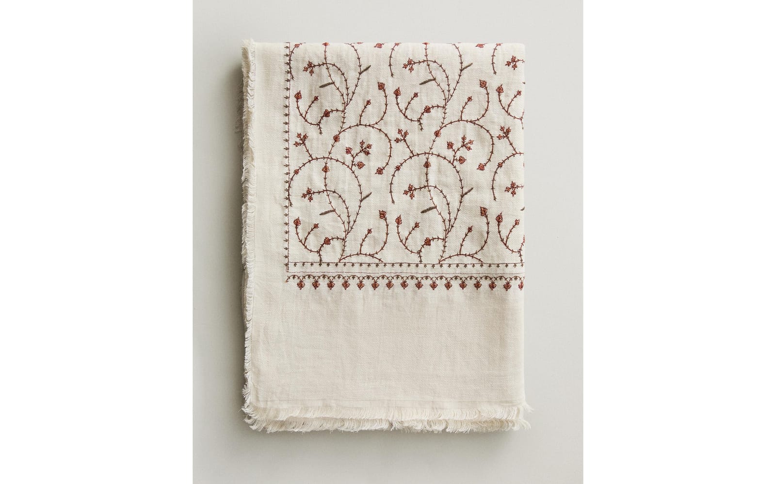 ZARA HOME ЛЬНЯНОЙ ПЛЕД С ВЫШИВКОЙ ракурс 8