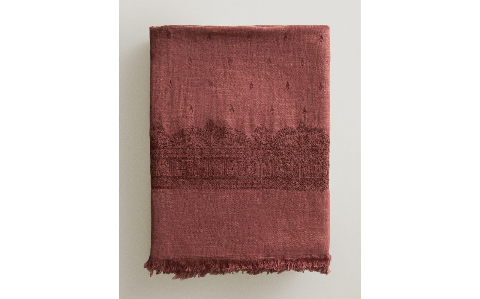 ZARA HOME ВЫШИТЫЙ ПЛЕД ЛЬНЯНО-ХЛОПКОВЫЙ ракурс 8