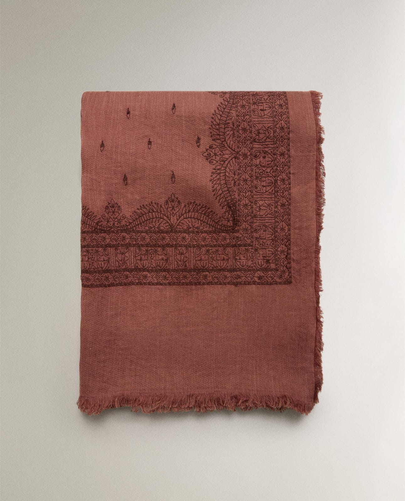 ZARA HOME ВЫШИТЫЙ ПЛЕД ЛЬНЯНО-ХЛОПКОВЫЙ ракурс 6