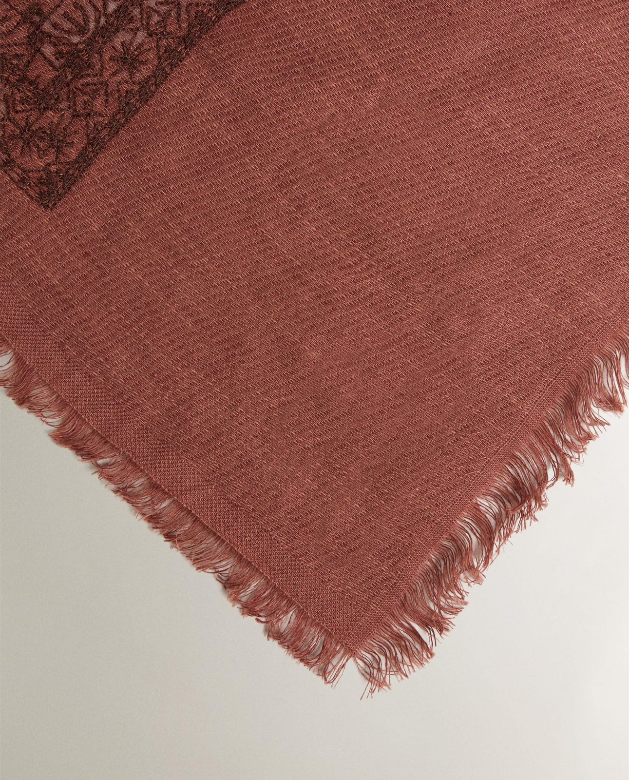 ZARA HOME ВЫШИТЫЙ ПЛЕД ЛЬНЯНО-ХЛОПКОВЫЙ ракурс 5