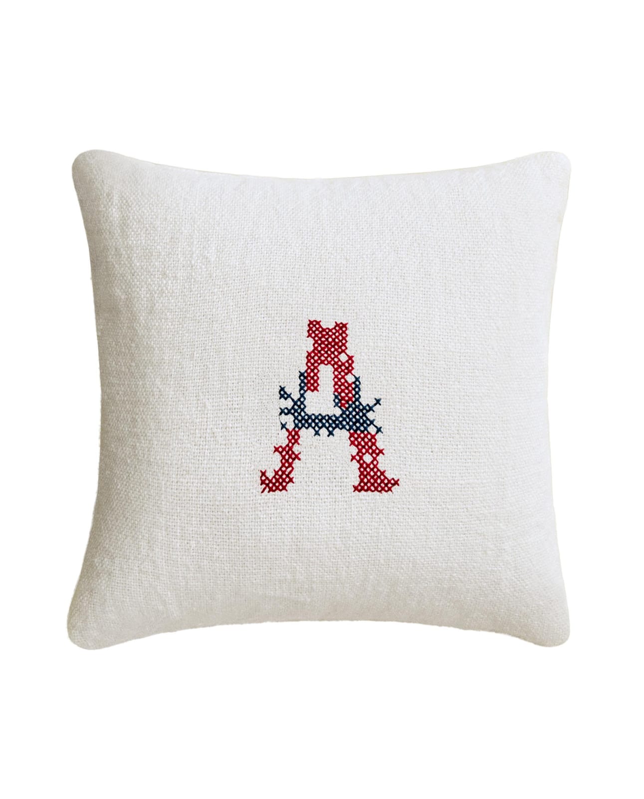 ZARA HOME ЛЬНЯНАЯ ПОДУШКА С ВЫШИТОЙ БУКВОЙ A ракурс 4