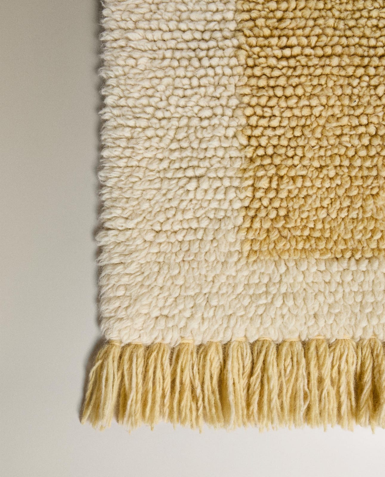 ZARA HOME ШЕРСТЯНОЙ КОВЁР ракурс 8