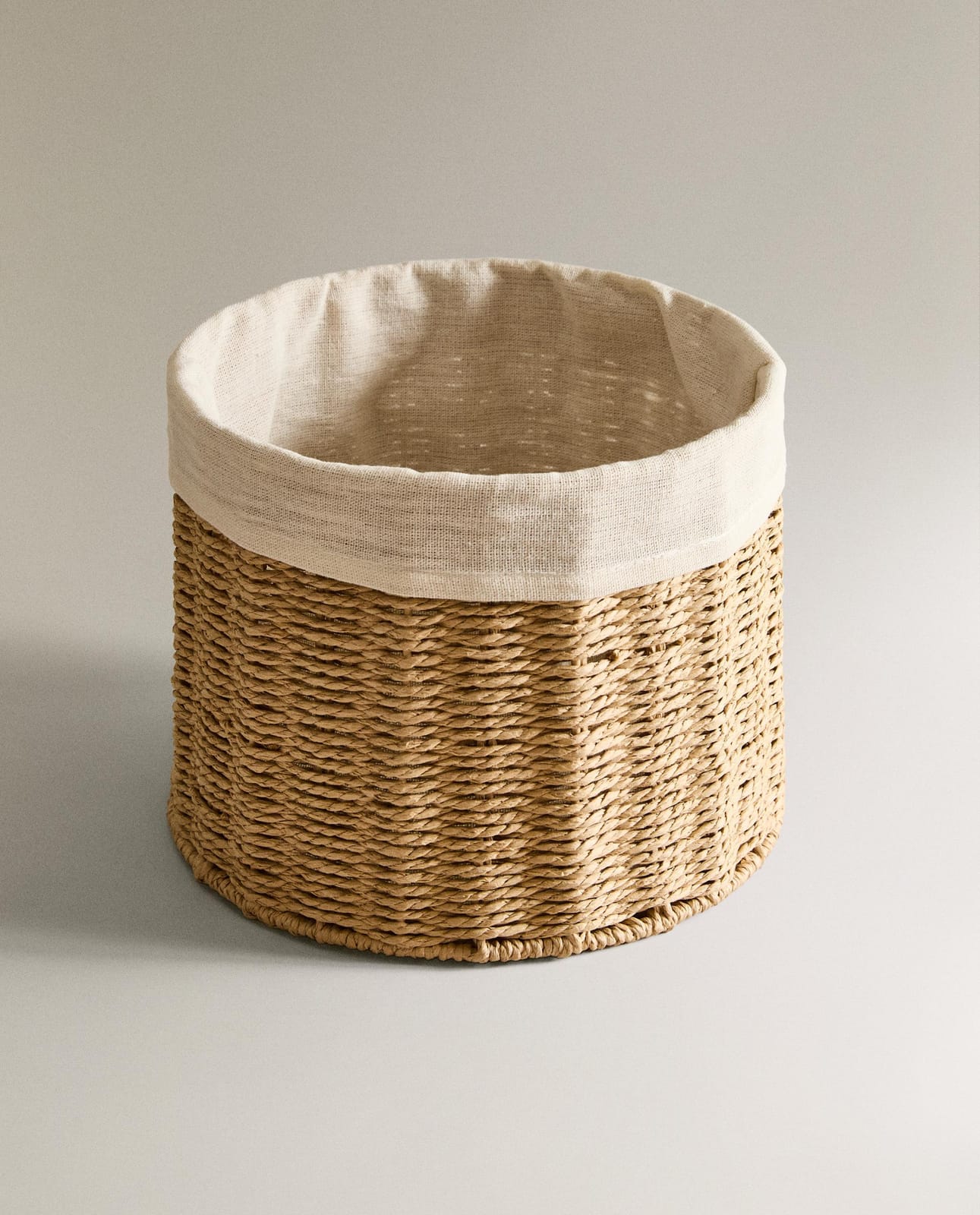 ZARA HOME КРУГЛАЯ КОРЗИНА С ХЛОПКОВОЙ ПОДКЛАДКОЙ ракурс 4