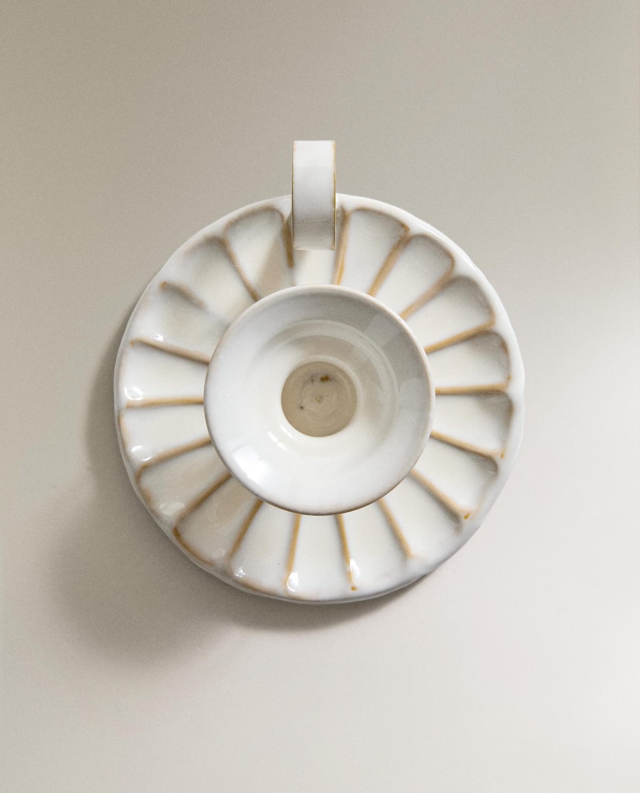 ZARA HOME ЖЕЛЕЗНЫЙ ПОДСВЕЧНИК С ВОЛНИСТЫМ МОТИВОМ ракурс 4