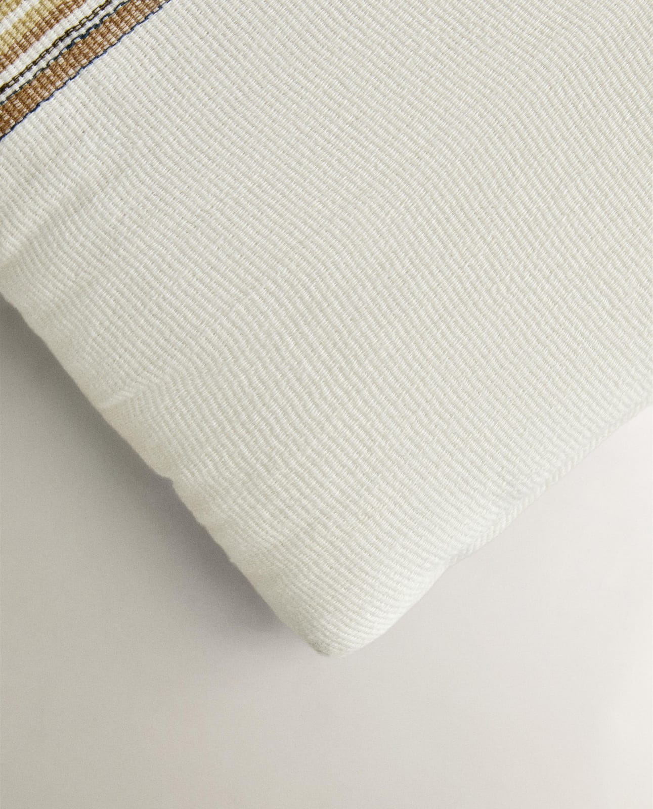 ZARA HOME ПОДУШКА ДЛЯ СКАМЬИ В ПОЛОСКУ ракурс 6