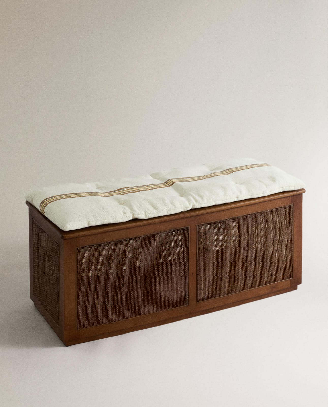 ZARA HOME ПОДУШКА ДЛЯ СКАМЬИ В ПОЛОСКУ ракурс 2