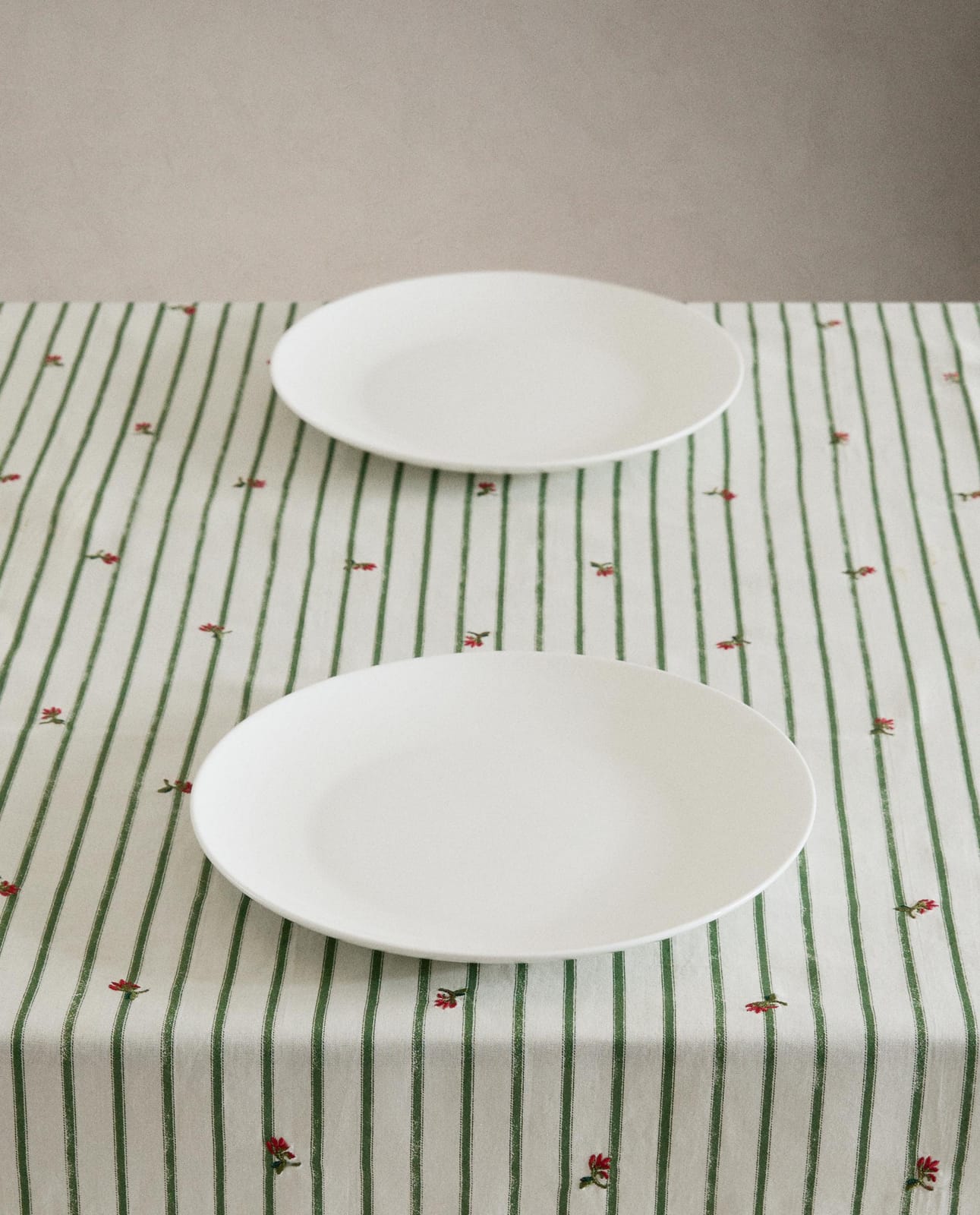 ZARA HOME СКАТЕРТЬ В ПОЛОСКУ С ВЫШИВКОЙ ракурс 7