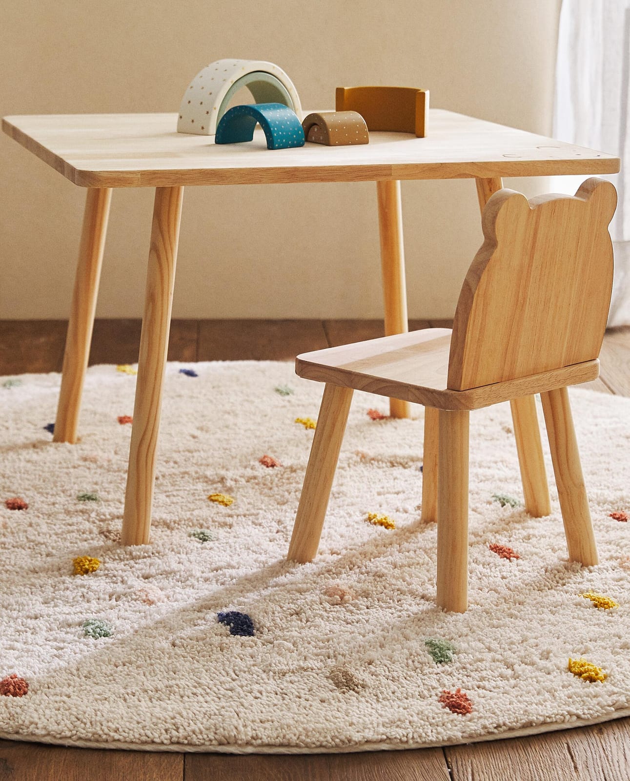 ZARA HOME ХЛОПКОВЫЙ ДЕТСКИЙ КОВЕР В МНОГОЦВЕТНЫЕ ТОЧКИ ракурс 9