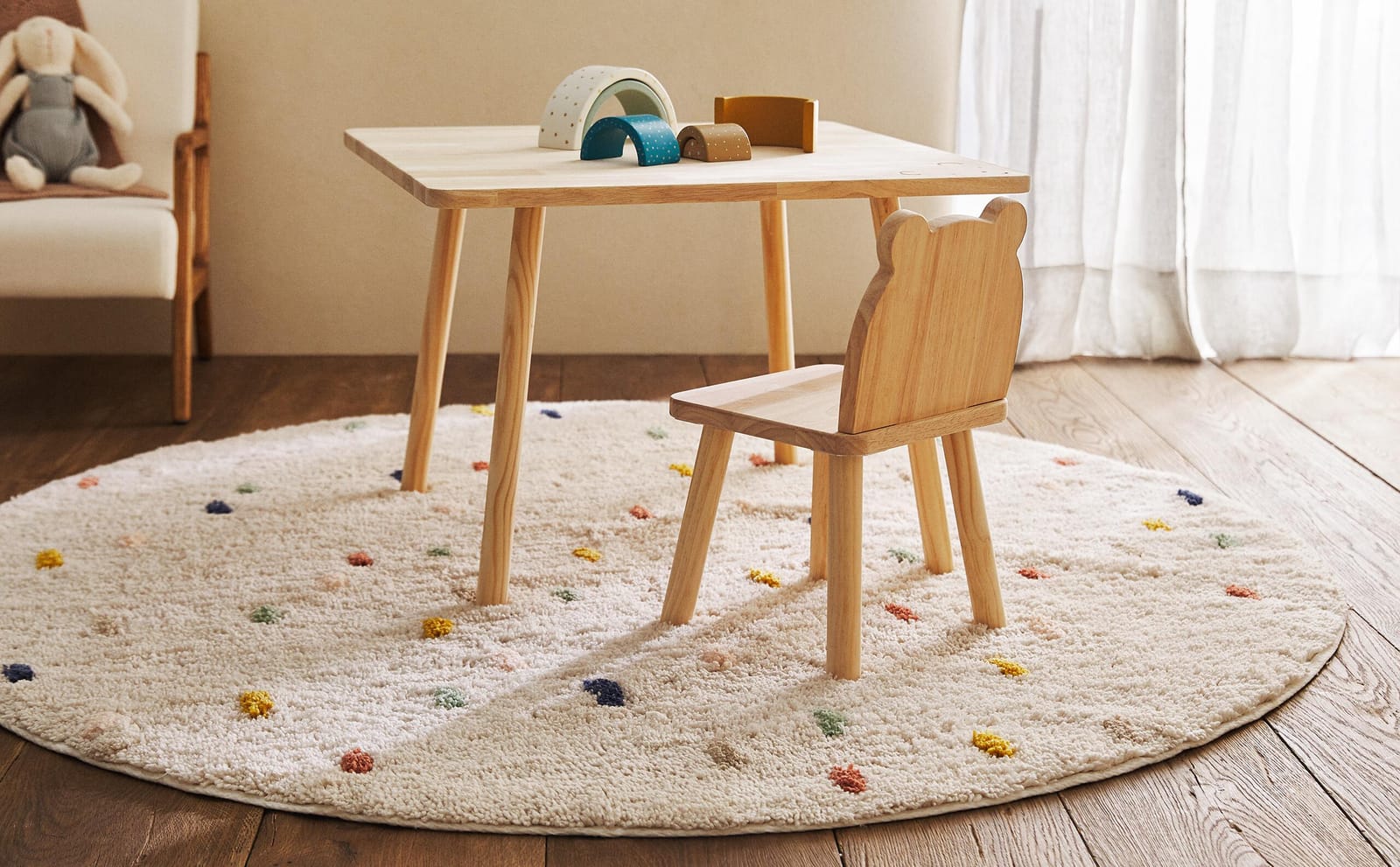 ZARA HOME ХЛОПКОВЫЙ ДЕТСКИЙ КОВЕР В МНОГОЦВЕТНЫЕ ТОЧКИ ракурс 8