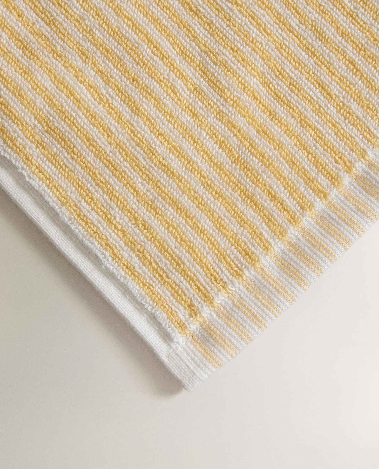 ZARA HOME ХЛОПКОВОЕ БАННОЕ ПОЛОТЕНЦЕ В ПОЛОСКУ ракурс 5
