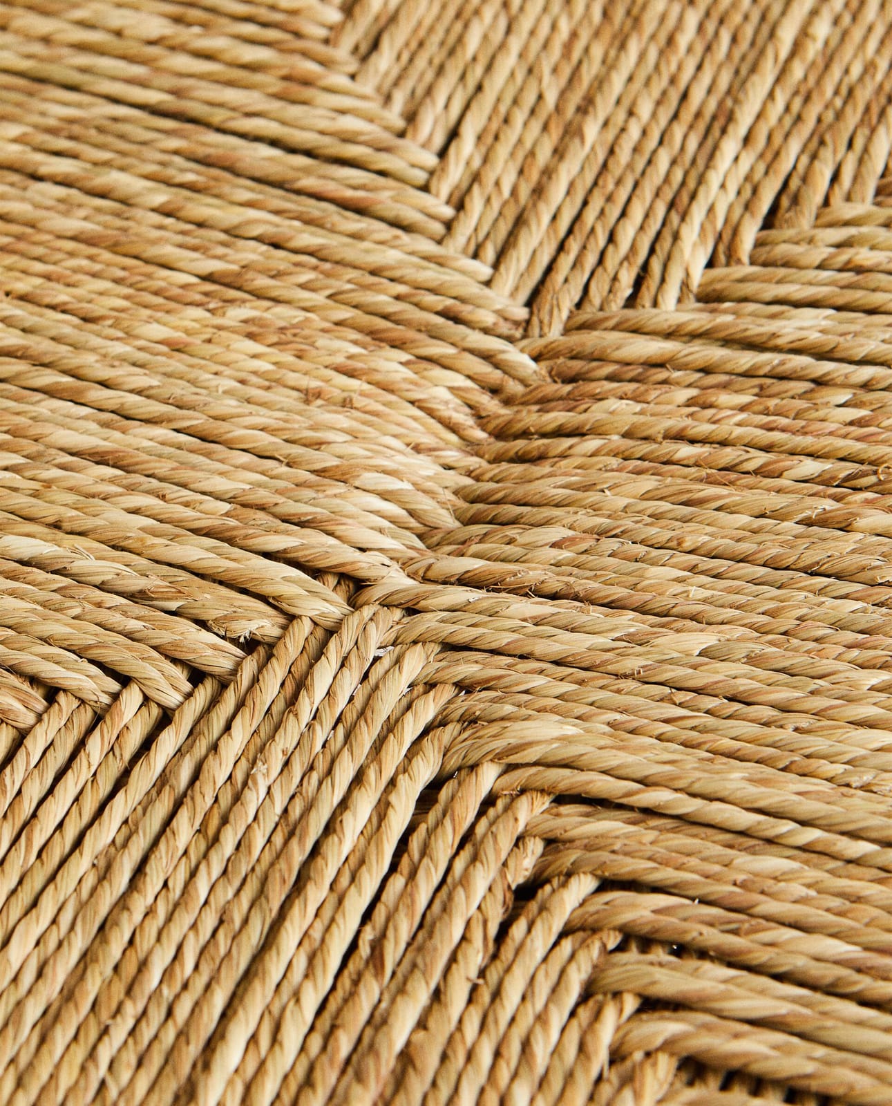 ZARA HOME ВЫСОКИЙ ДЕРЕВЯННЫЙ ТАБУРЕТ ЯСЕНЕВЫЙ ракурс 5