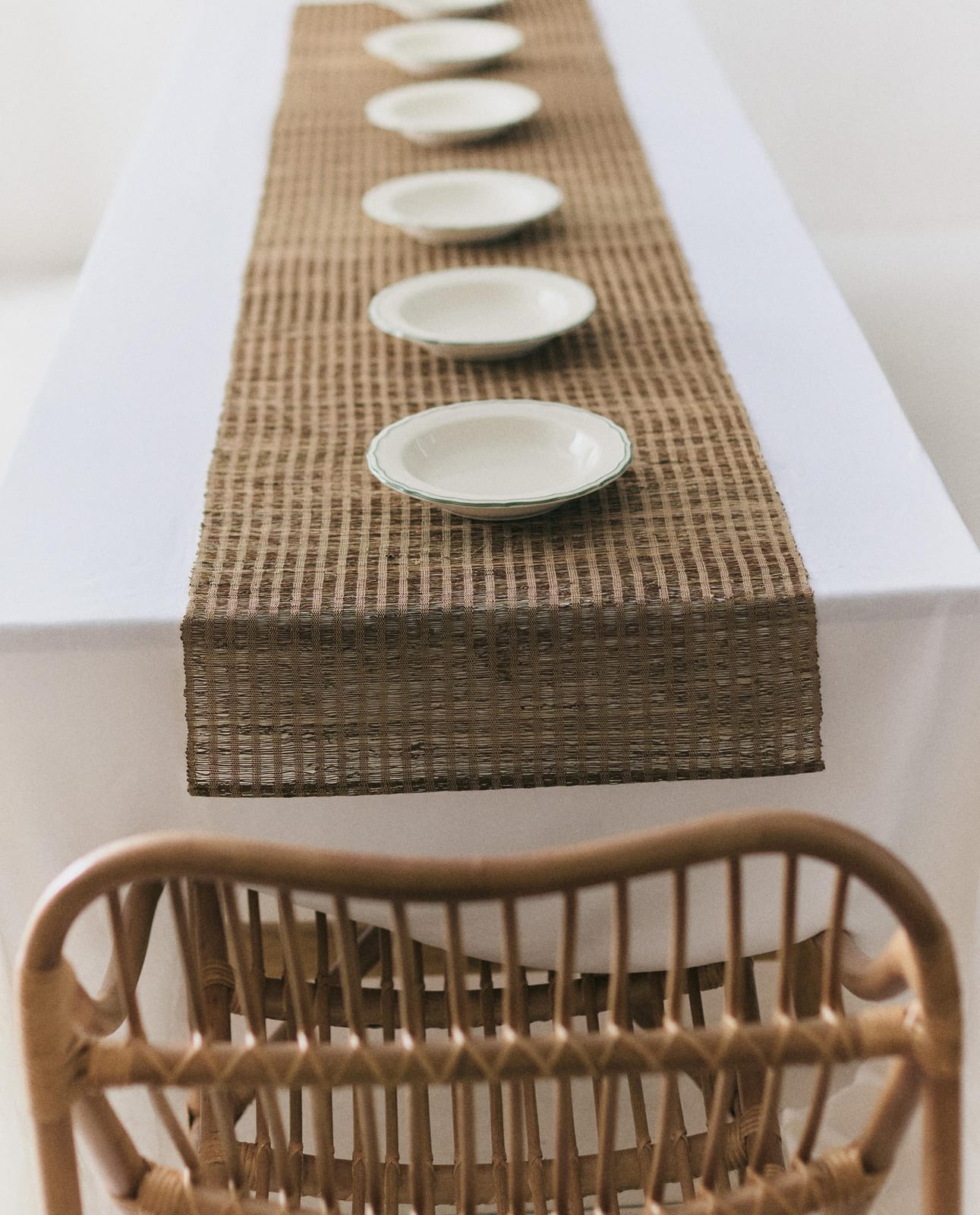 ZARA HOME СТОЛОВАЯ ДОРОЖКА ИЗ РАМИИ ракурс 8