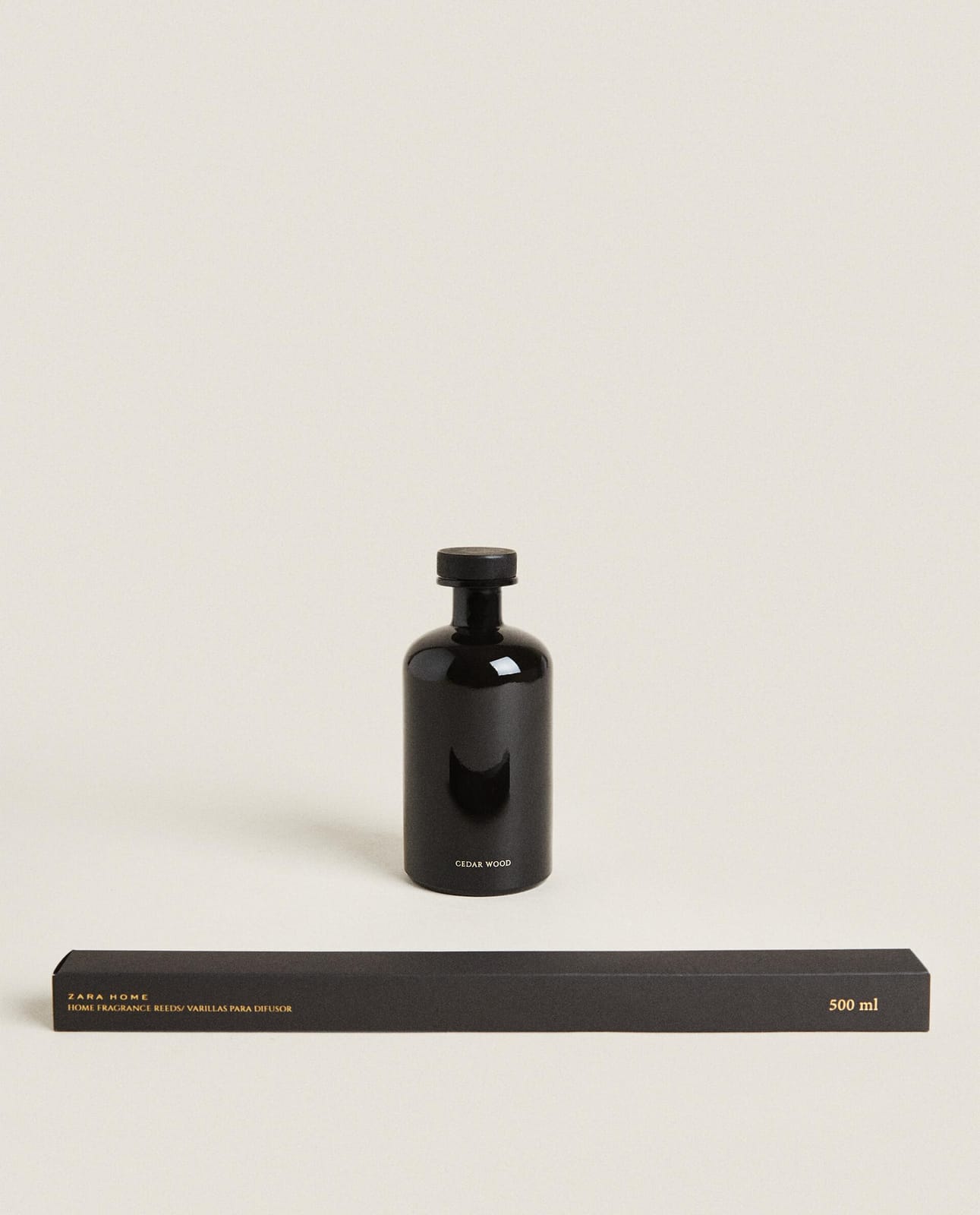 ZARA HOME (500 ML) ароматические палочки CEDAR WOOD ракурс 4