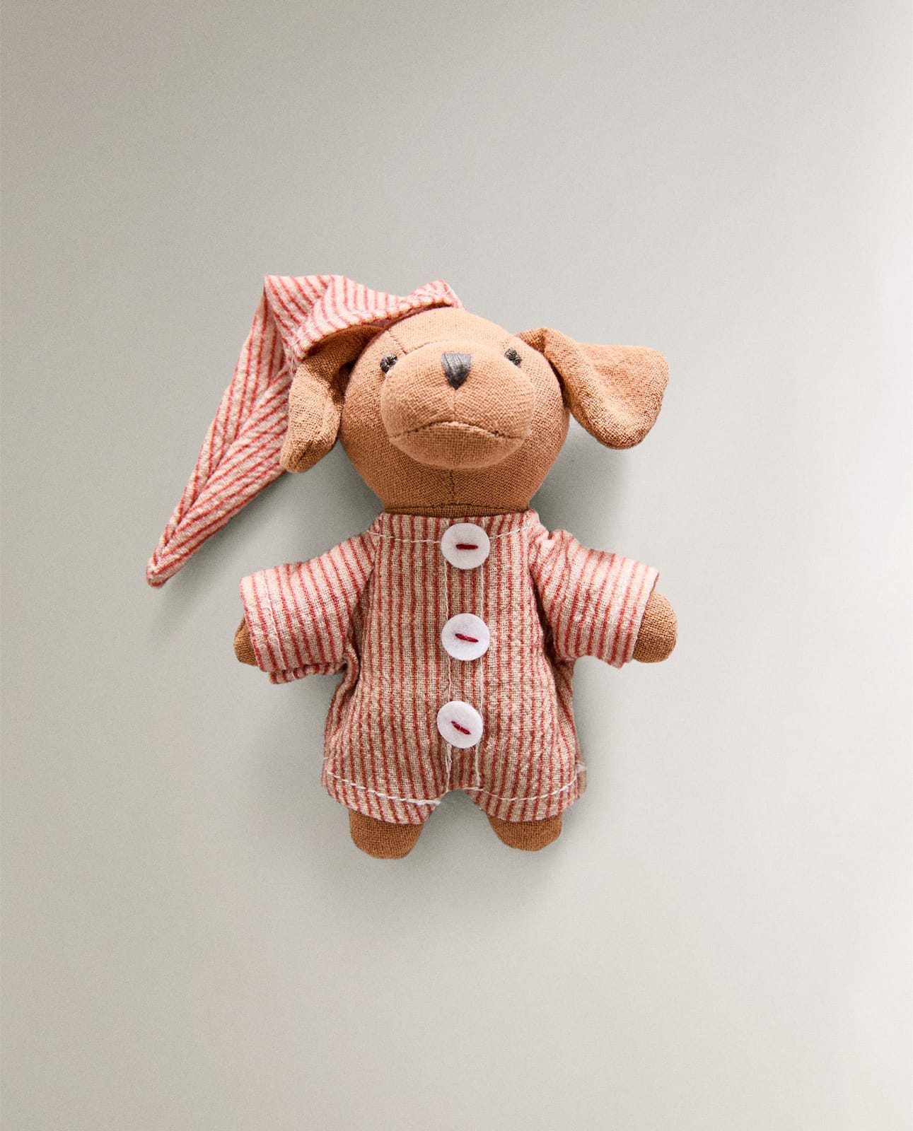 ZARA HOME ДЕТСКИЙ КОМПЛЕКТ ПЛЮШЕВЫХ ИГРУШЕК: СЕМЬЯ СОБАК (КОМПЛЕКТ 3 ШТ.) ракурс 9