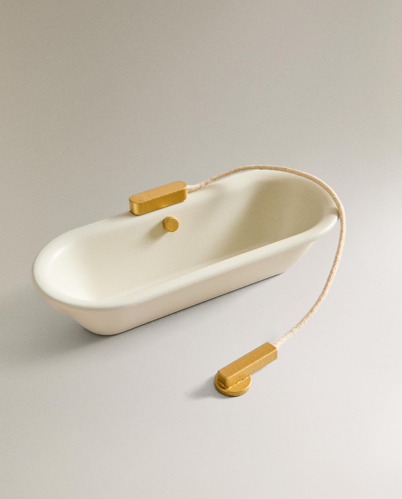 ZARA HOME КОМПЛЕКТ ИГРУШЕЧНЫХ ВАННЫХ АКСЕССУАРОВ ДЛЯ ДЕТЕЙ ДЛЯ КУКОЛЬНОГО ДОМИКА ракурс 6