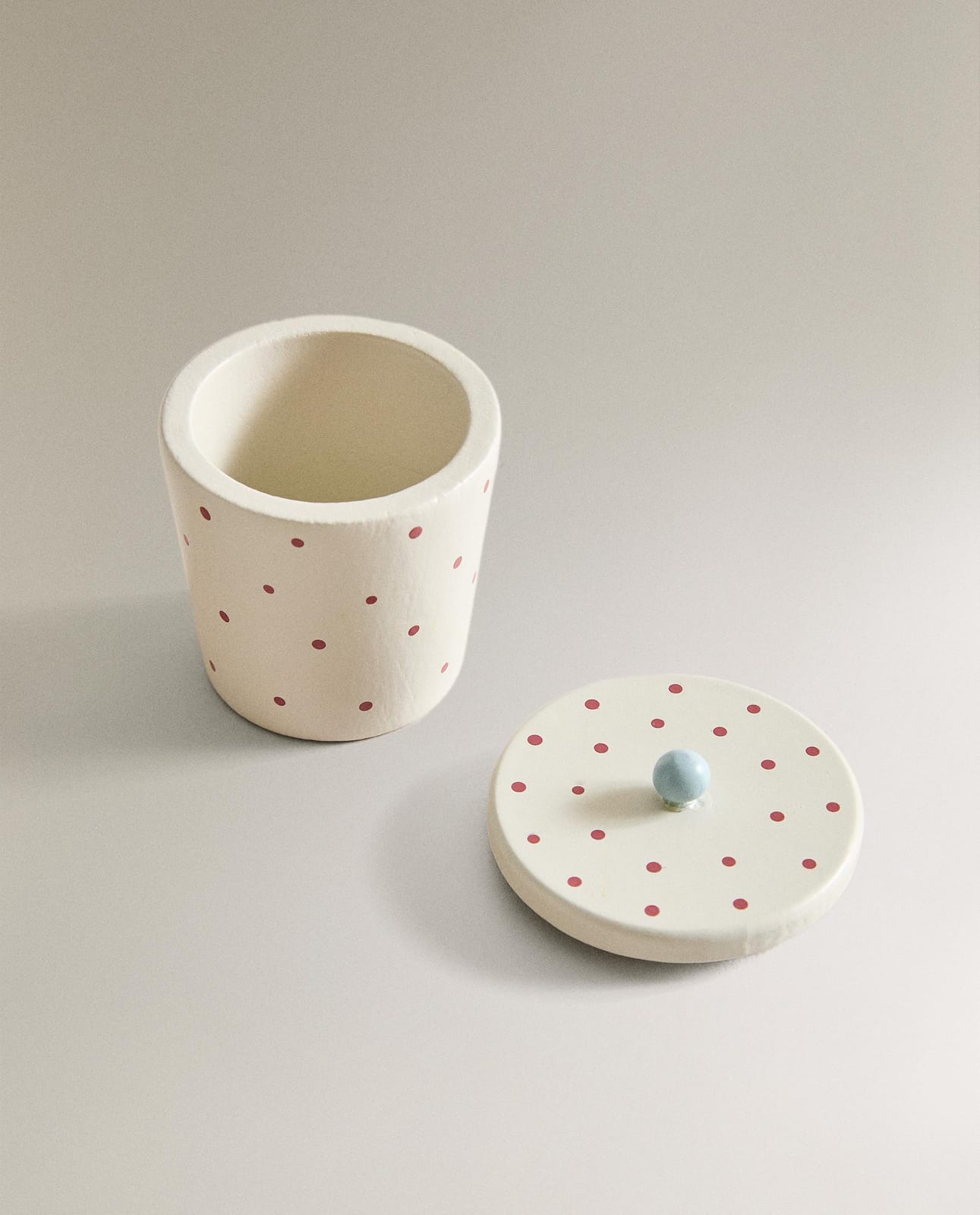 ZARA HOME КОМПЛЕКТ ИГРУШЕЧНЫХ ВАННЫХ АКСЕССУАРОВ ДЛЯ ДЕТЕЙ ДЛЯ КУКОЛЬНОГО ДОМИКА ракурс 8